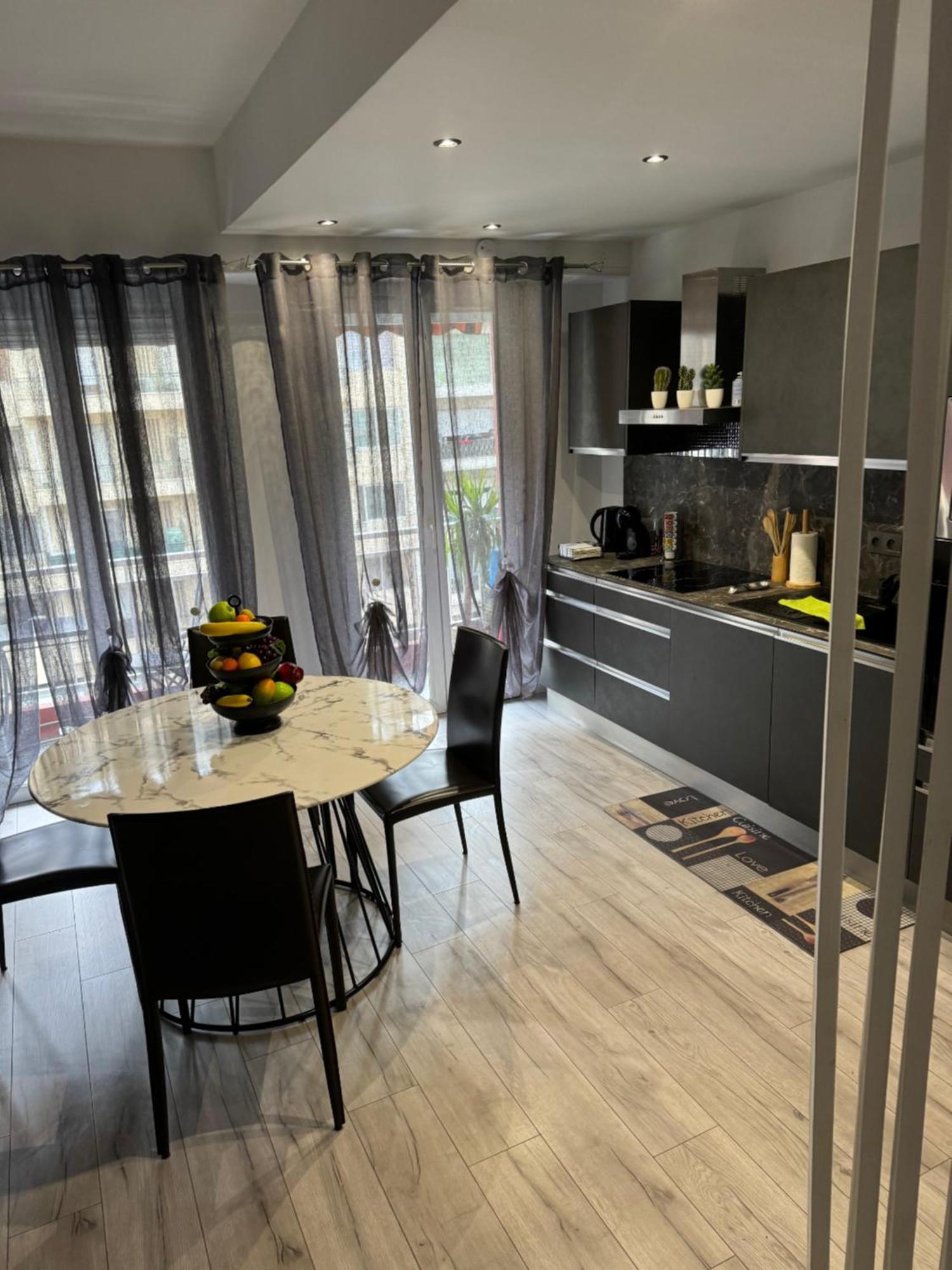 Gorgeous 2 Bedrooms Holiday Apartement Niza Exterior foto