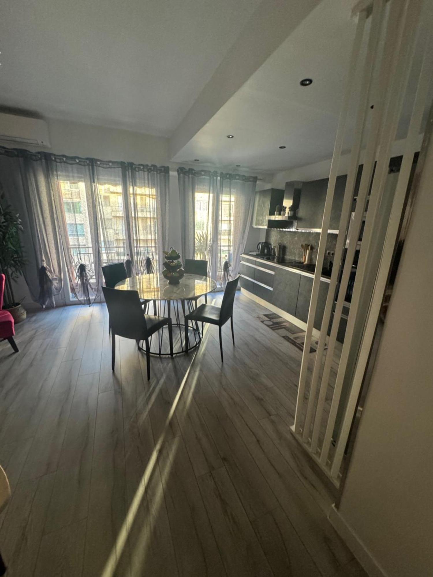 Gorgeous 2 Bedrooms Holiday Apartement Niza Exterior foto